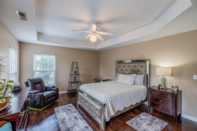 916 Saint Debbinshire Court, Duncan, SC 29334
