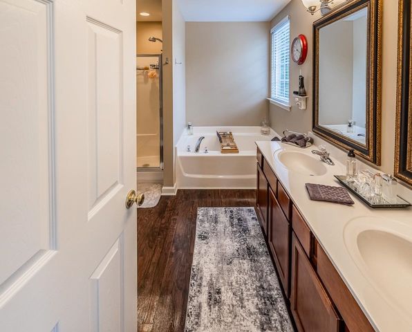 916 Saint Debbinshire Court, Duncan, SC 29334
