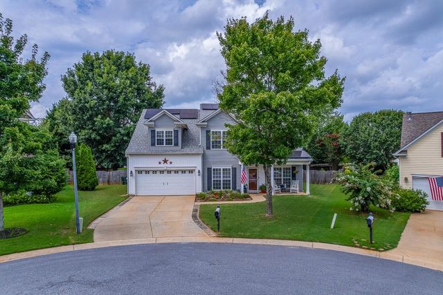 916 Saint Debbinshire Court, Duncan, SC 29334