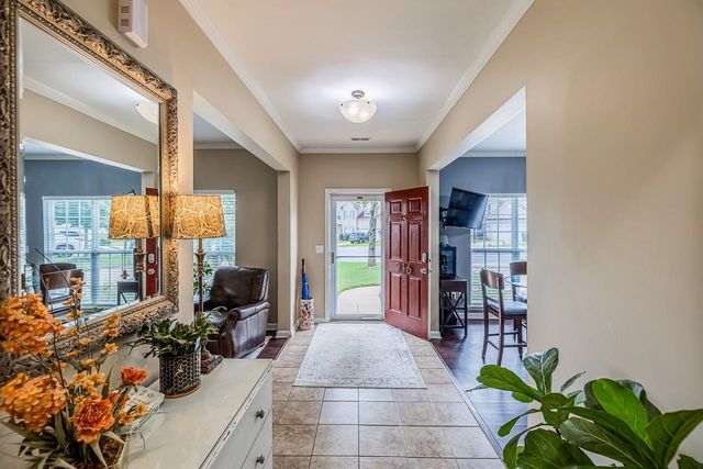 916 Saint Debbinshire Court, Duncan, SC 29334