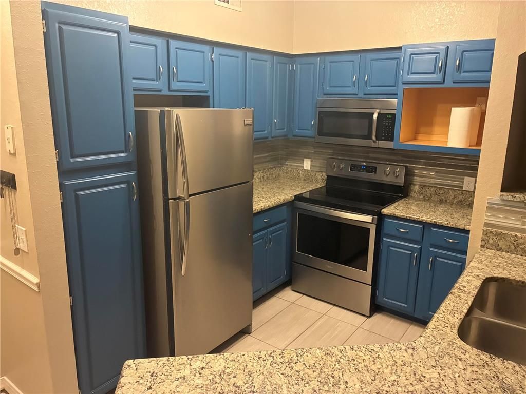 Image 7 of property listing at 3315 PARKCHESTER SQUARE BOULEVARD 206, Orlando, FL 32835