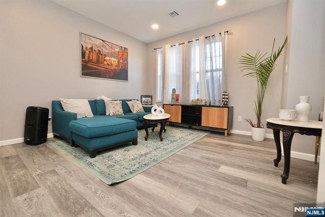 172-176 Delavan Avenue, Newark, NJ 07104