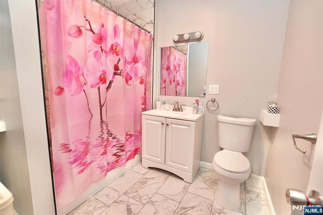 172-176 Delavan Avenue, Newark, NJ 07104