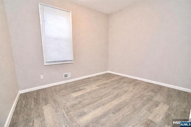 172-176 Delavan Avenue, Newark, NJ 07104