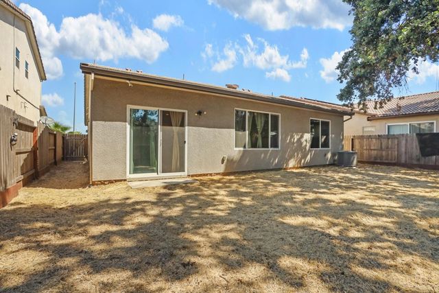 808 Fargo St, Stockton, CA 95204