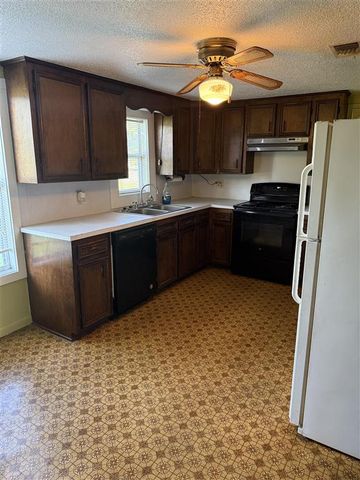 2844 Agnes Road, Lake Charles, LA 70605