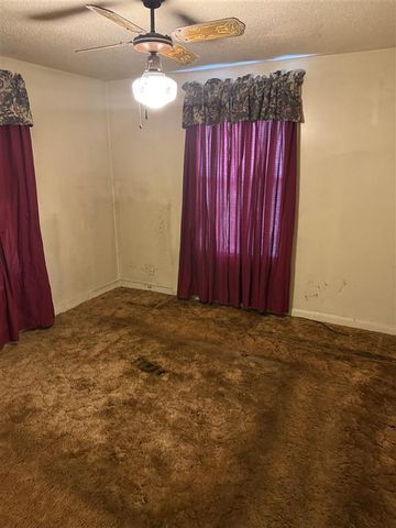 2844 Agnes Road, Lake Charles, LA 70605