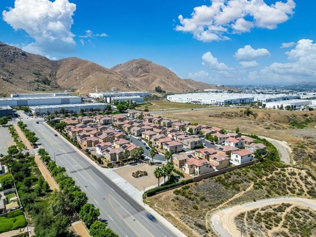 20064 Red Rock, Riverside, CA 92507