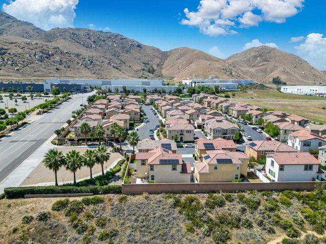 20064 Red Rock, Riverside, CA 92507