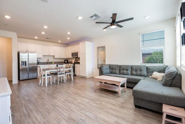 20064 Red Rock, Riverside, CA 92507