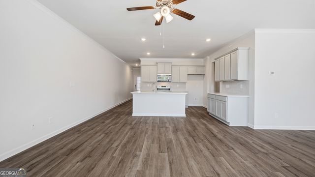 370 Silver Moon Drive, Loganville, GA 30052