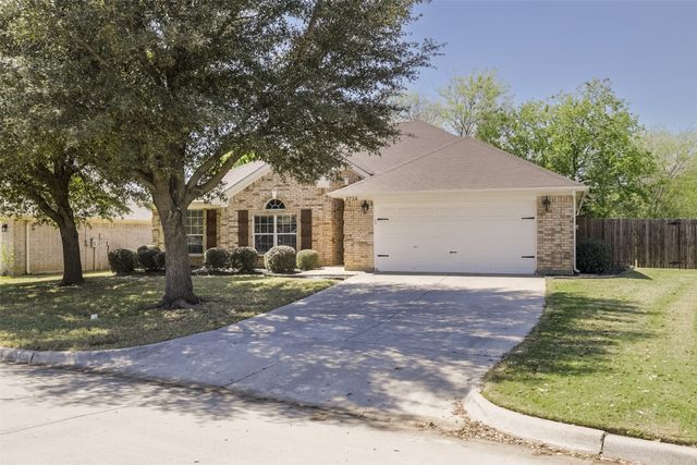 2712 Ferncrest Trail, Mansfield, TX 76063