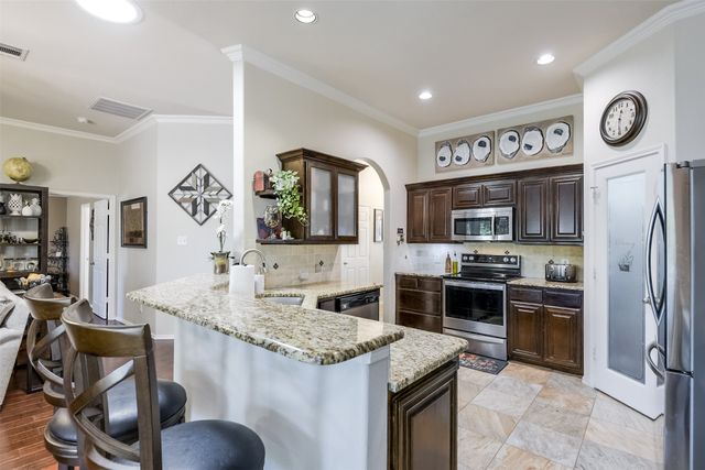 2712 Ferncrest Trail, Mansfield, TX 76063