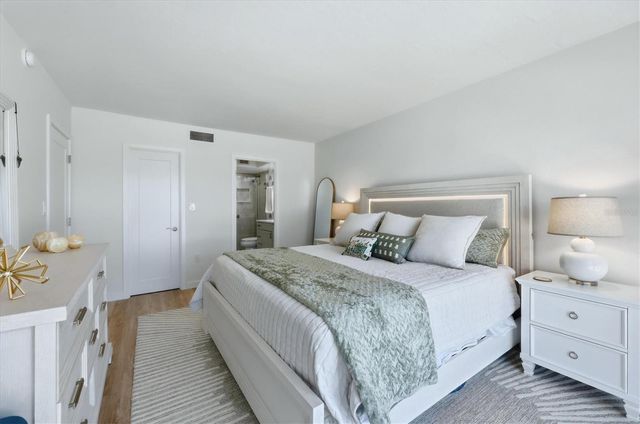 555 THE ESPLANADE N 205, Venice, FL 34285