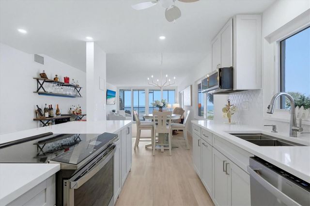 555 THE ESPLANADE N 205, Venice, FL 34285