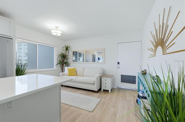 555 THE ESPLANADE N 205, Venice, FL 34285