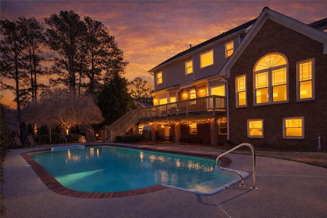 317 Covered Bridge SW Place, Smyrna, GA 30082