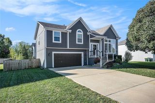 1307 N 4th Street East Street, Louisburg, KS 66053