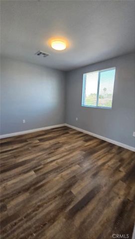213 W 43rd, Los Angeles, CA 90037