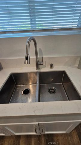 213 W 43rd, Los Angeles, CA 90037