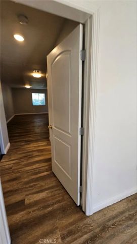 213 W 43rd, Los Angeles, CA 90037