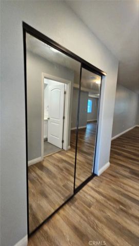 213 W 43rd, Los Angeles, CA 90037