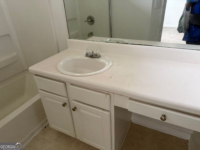 2502 Walden Lake Drive, Decatur, GA 30035