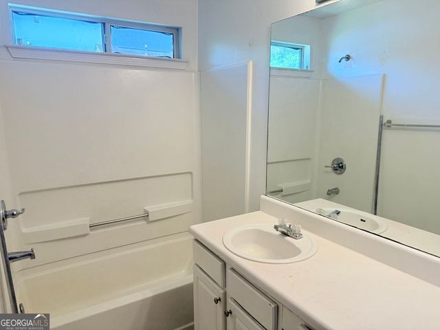 2502 Walden Lake Drive, Decatur, GA 30035