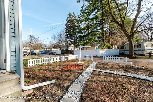 1418 Keeney Court, Lansing, MI 48915