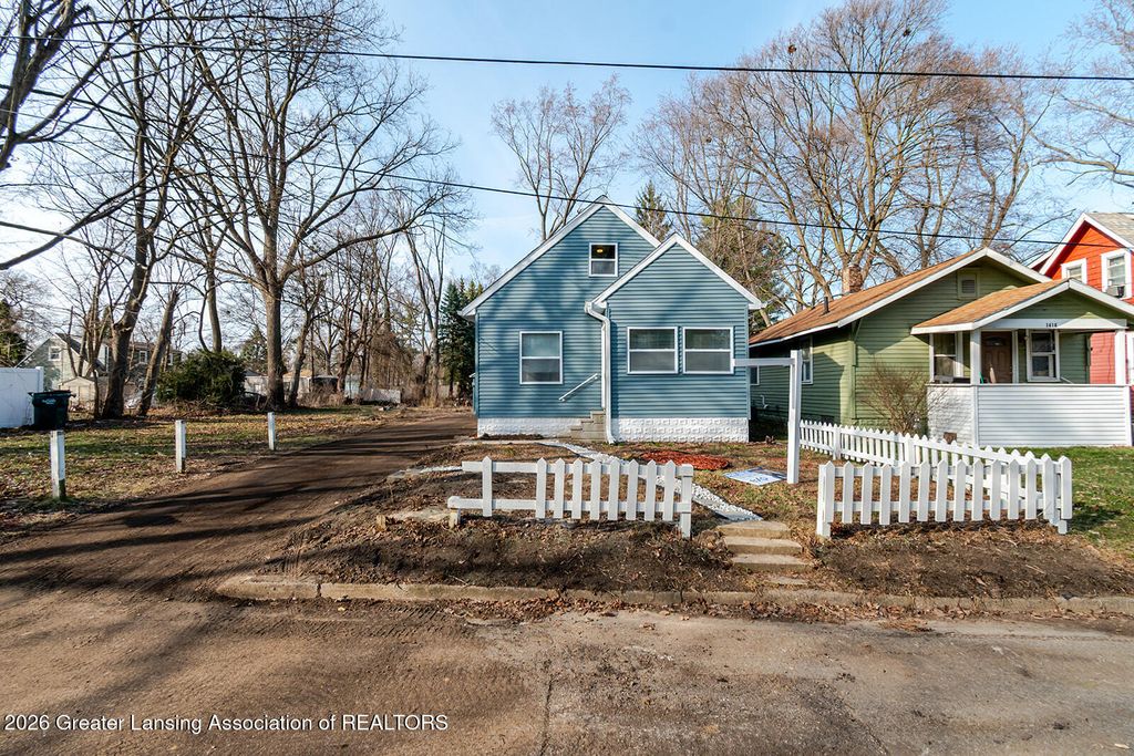 1418 Keeney Court, Lansing, MI 48915