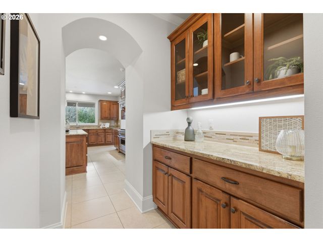 11631 S NORTHGATE Ave, Portland, OR 97219