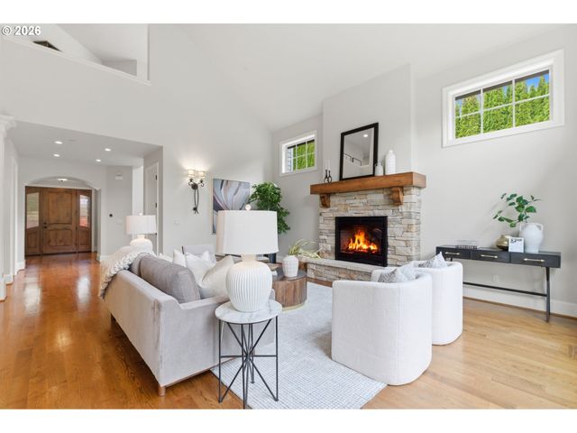 11631 S NORTHGATE Ave, Portland, OR 97219