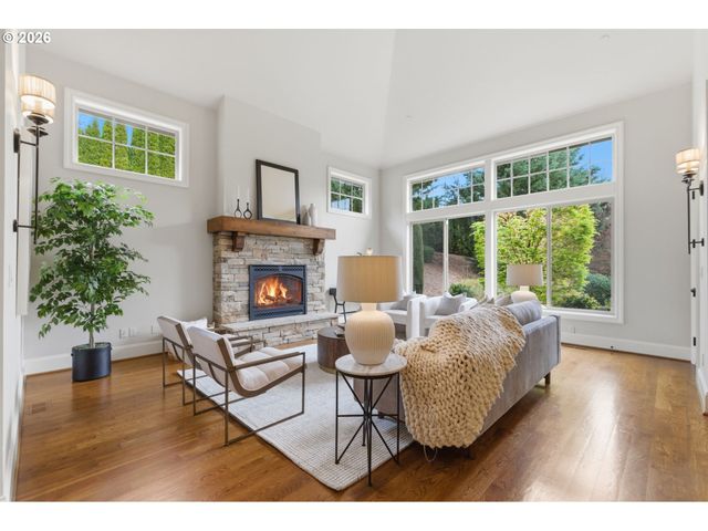 11631 S NORTHGATE Ave, Portland, OR 97219