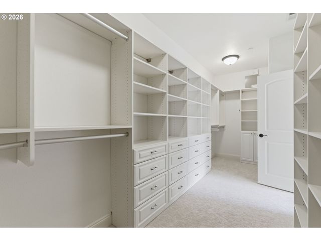 11631 S NORTHGATE Ave, Portland, OR 97219