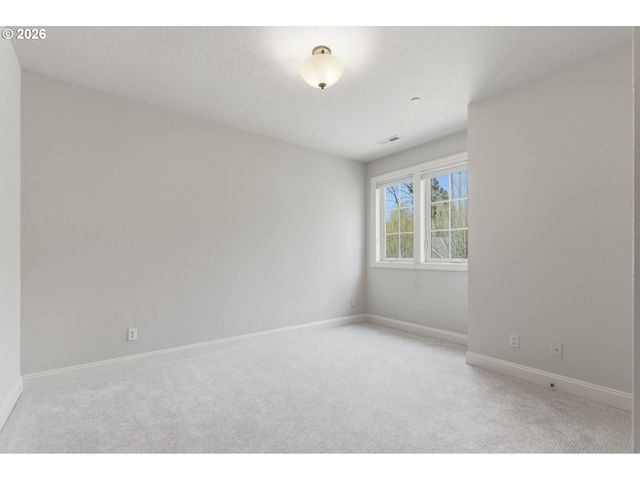 11631 S NORTHGATE Ave, Portland, OR 97219