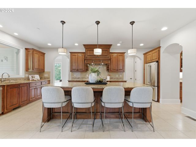 11631 S NORTHGATE Ave, Portland, OR 97219