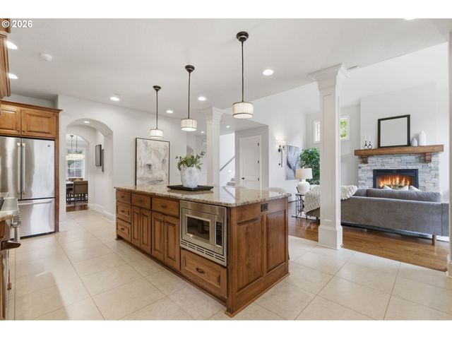 11631 S NORTHGATE Ave, Portland, OR 97219