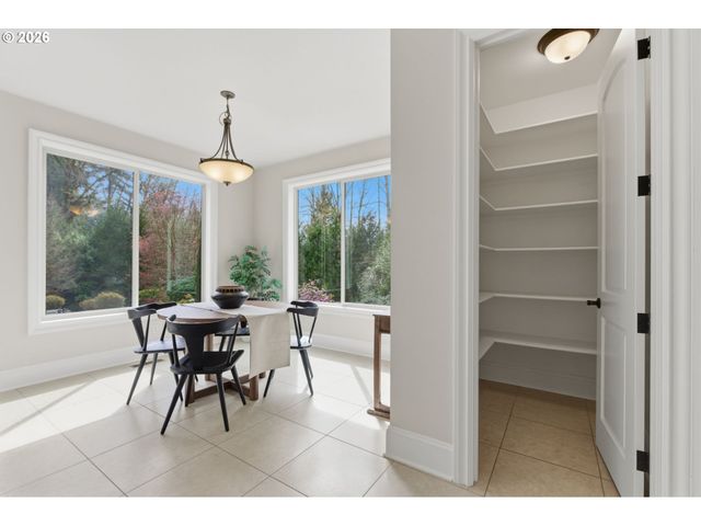 11631 S NORTHGATE Ave, Portland, OR 97219