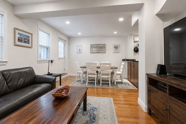 15 Garrison St #1, Boston, MA 02116