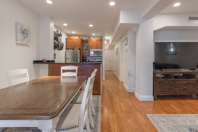 15 Garrison St #1, Boston, MA 02116
