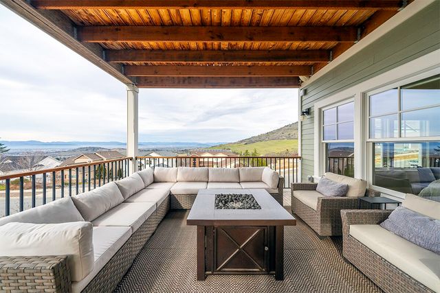 3515 Admiral Way, Medford, OR 97504