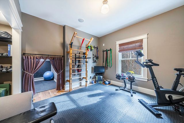 3515 Admiral Way, Medford, OR 97504