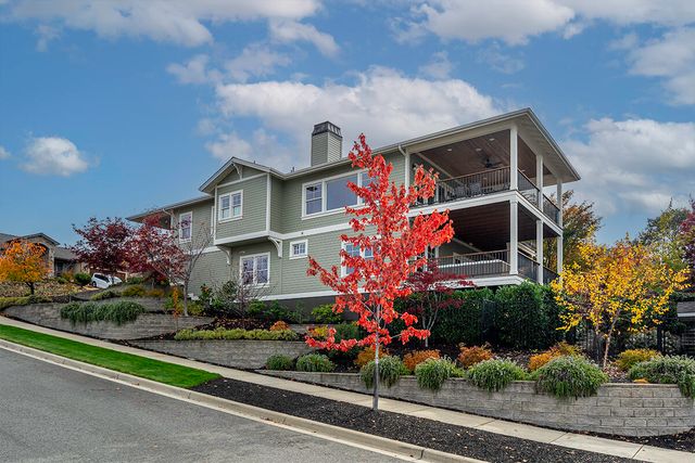 3515 Admiral Way, Medford, OR 97504