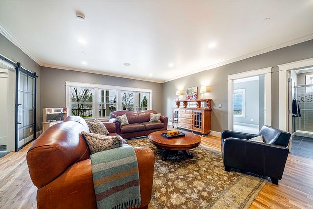 3515 Admiral Way, Medford, OR 97504