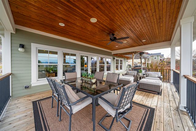 3515 Admiral Way, Medford, OR 97504