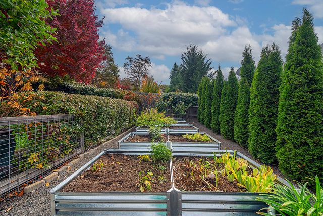 3515 Admiral Way, Medford, OR 97504