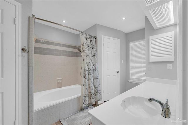 1409 Heritage Oaks Road, Edinburg, TX 78539