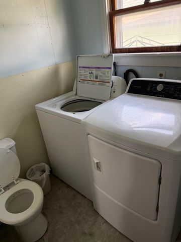 208 S. Canfield St., Dunkerton, IA 50626