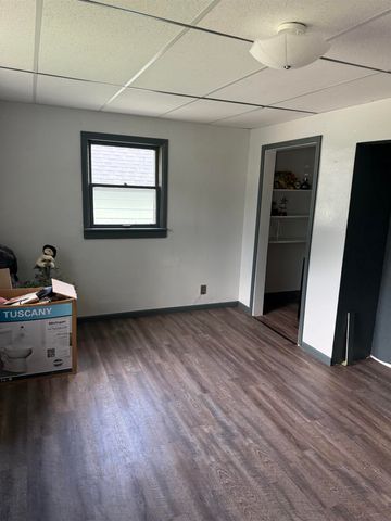 208 S. Canfield St., Dunkerton, IA 50626