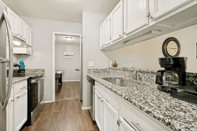 9426 Bowen Dr., San Antonio, TX 78250
